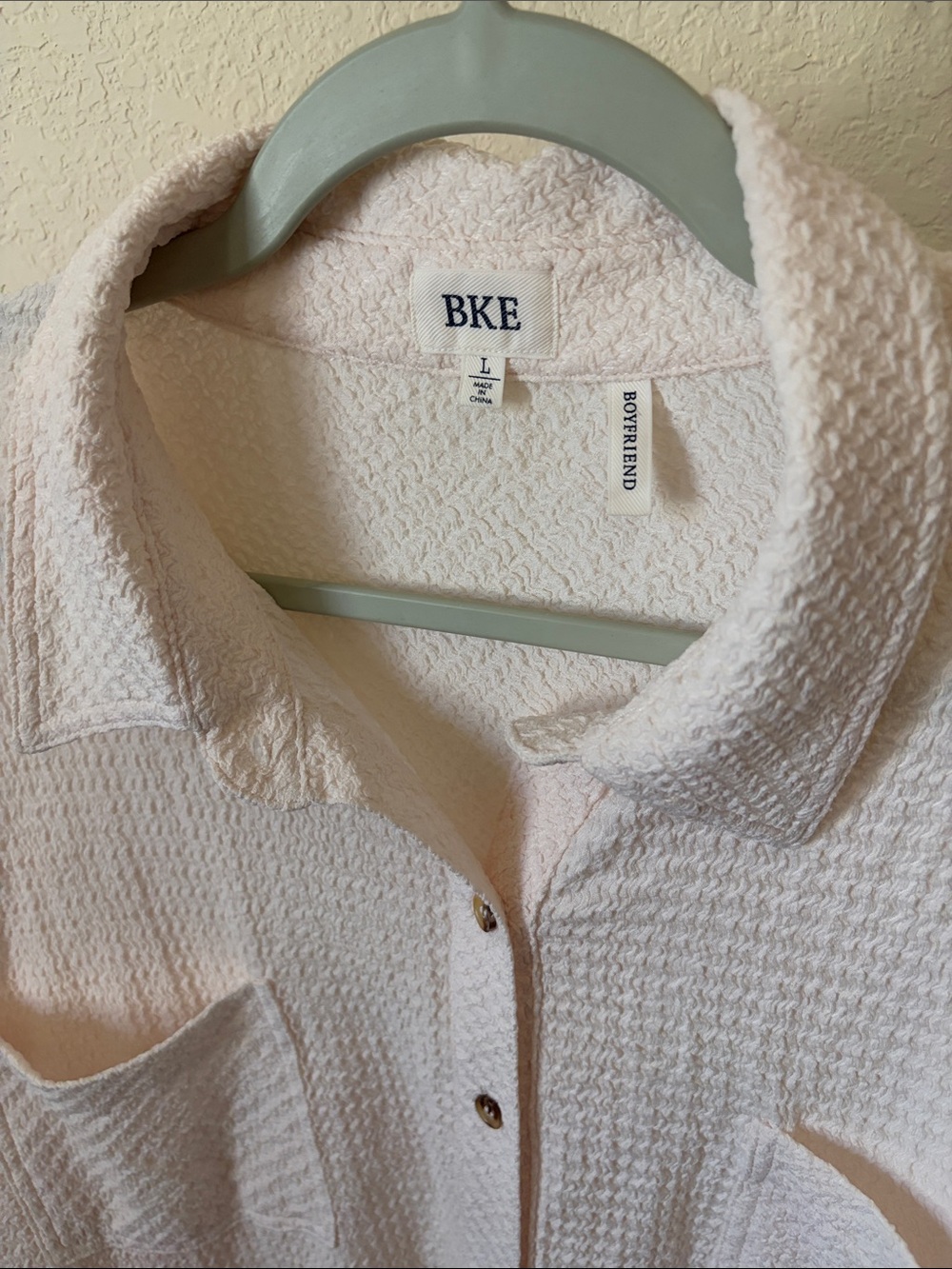 BKE Light Cream Button-Down NWOT - Picture 3 of 15